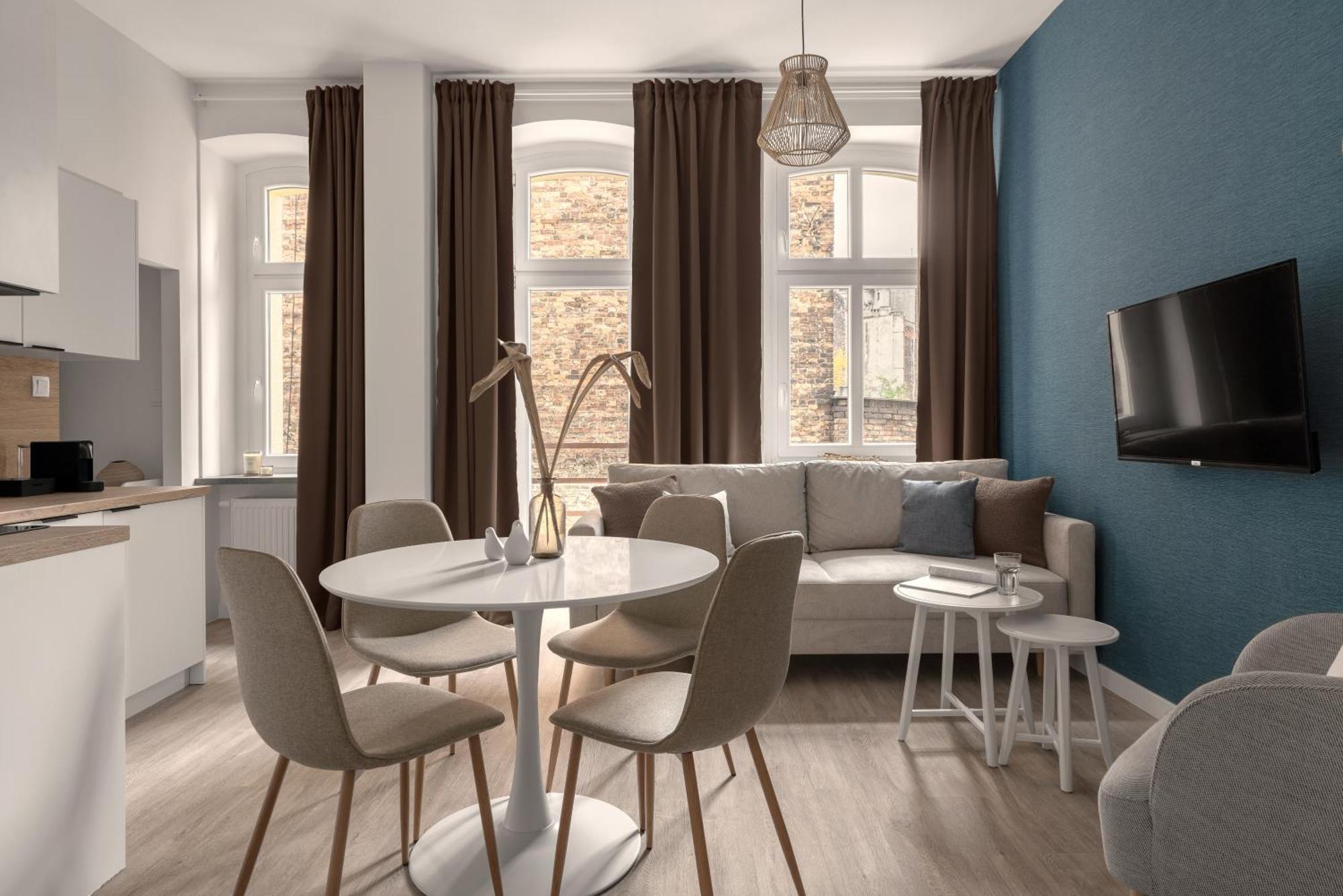 Harbor Apartments - Sobieskiego カトヴィツェ 部屋 写真